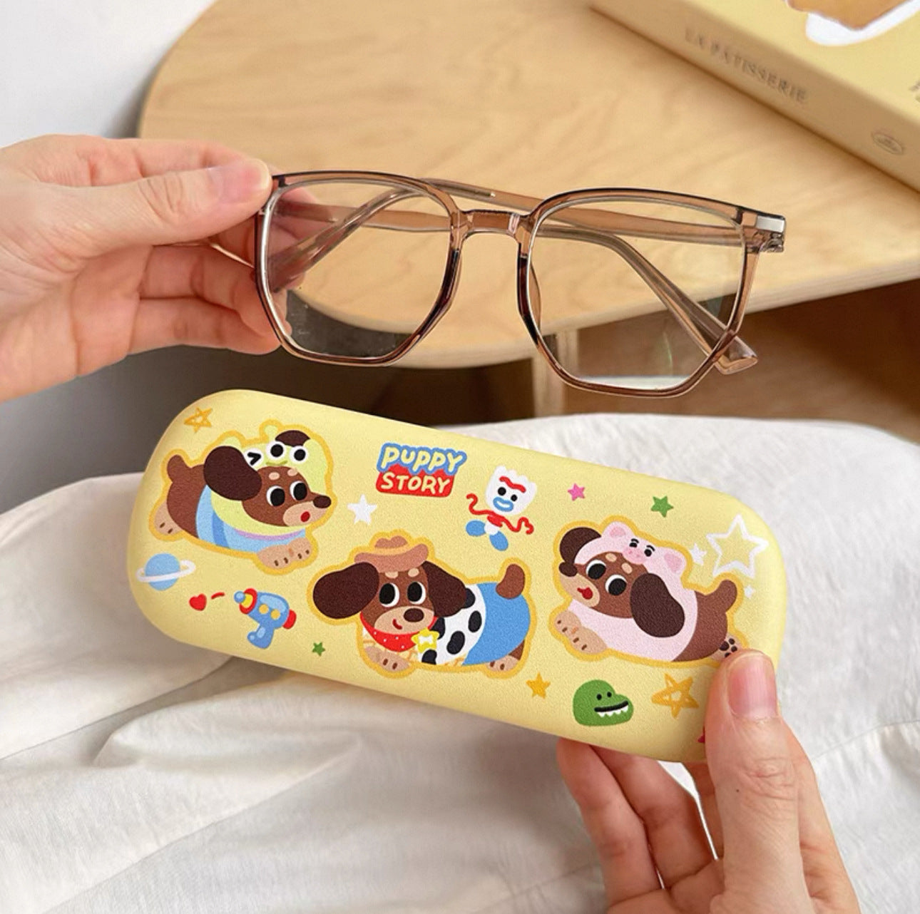 Dachshund Dog Glasses Case Waterproof And Anti-Fall Children'S Sunglasses Case Portable Storage High-Looking And High-End Ins For Men And Women