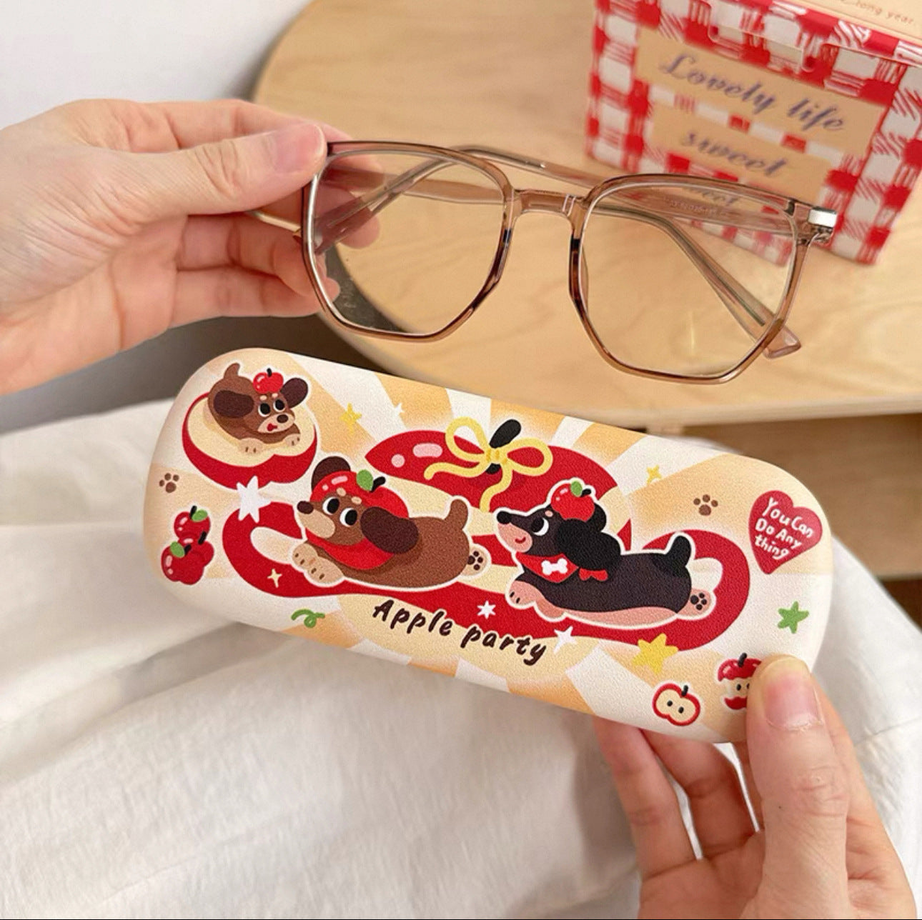 Dachshund Dog Glasses Case Waterproof And Anti-Fall Children'S Sunglasses Case Portable Storage High-Looking And High-End Ins For Men And Women